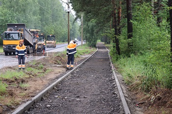 Новая дорога и тротуар.